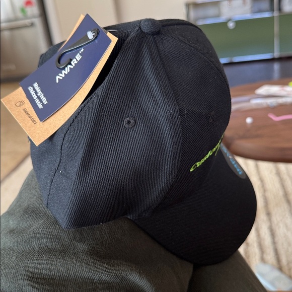 Hat - Picture 2 of 3